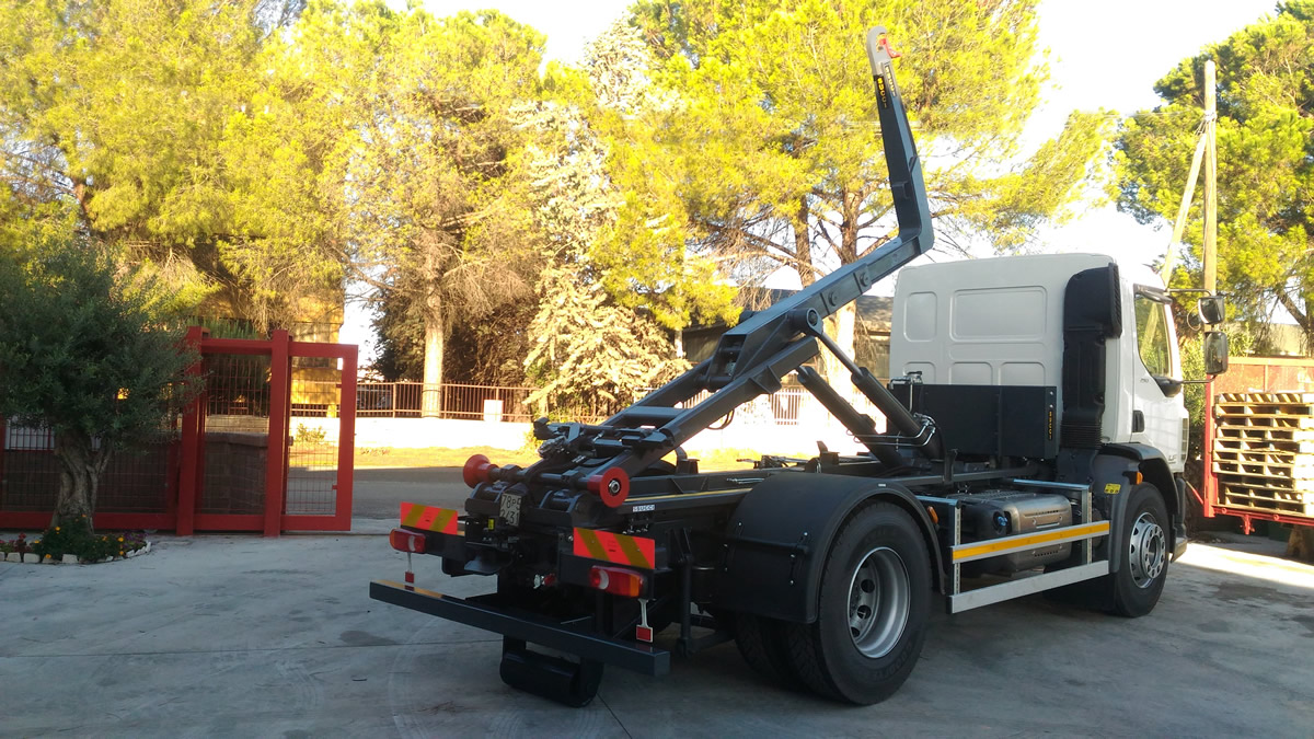 SH14 14-ton SUCCI hooklift