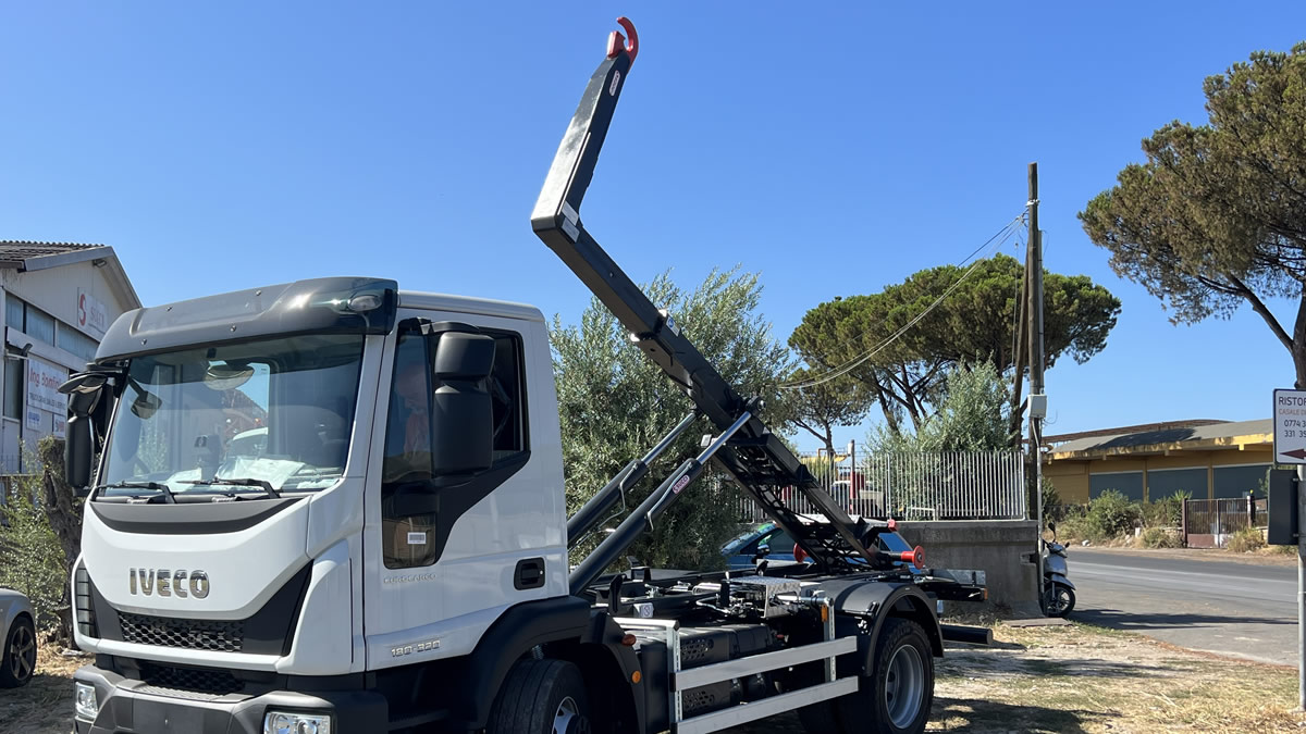 SH8 8-ton SUCCI hooklift